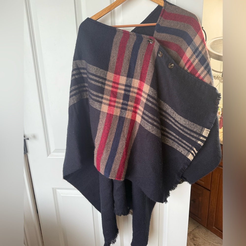 2 Chic Cape with Button Closure - Picture 5 of 11